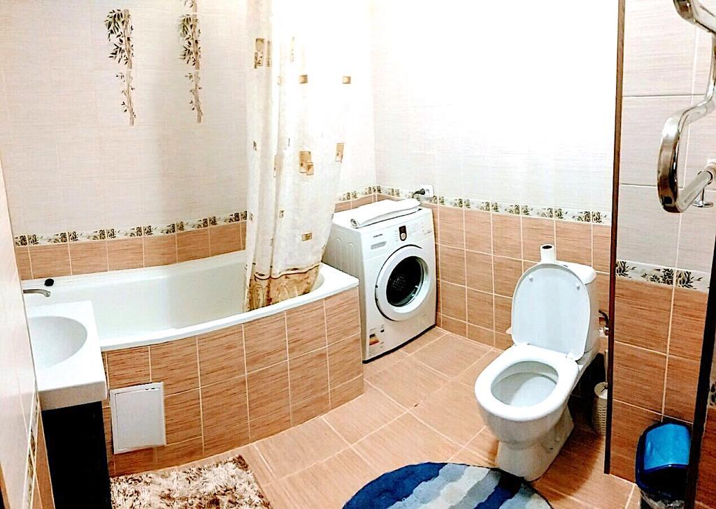 Apartment On Sauran Str Center アスターナ エクステリア 写真