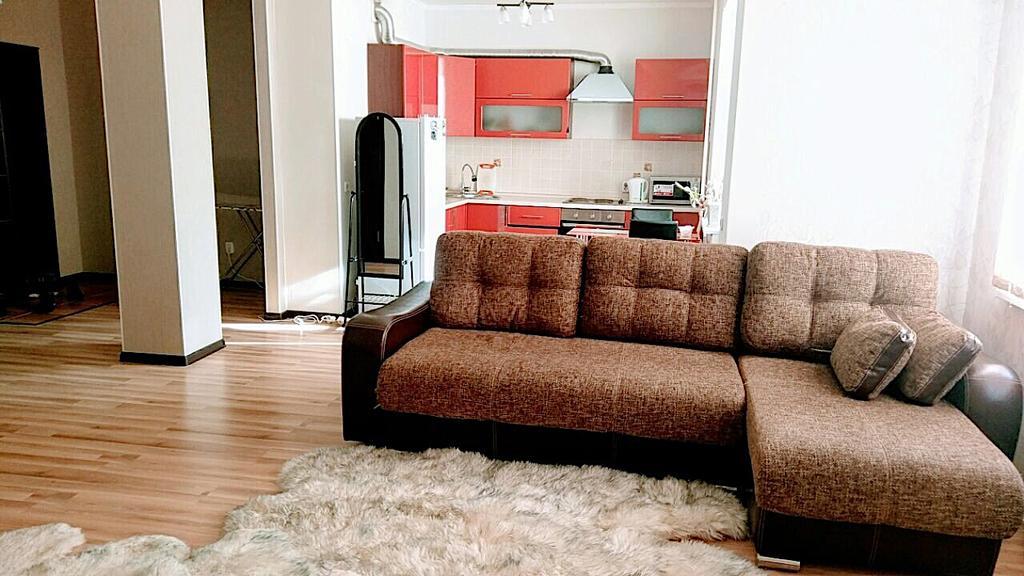 Apartment On Sauran Str Center アスターナ エクステリア 写真